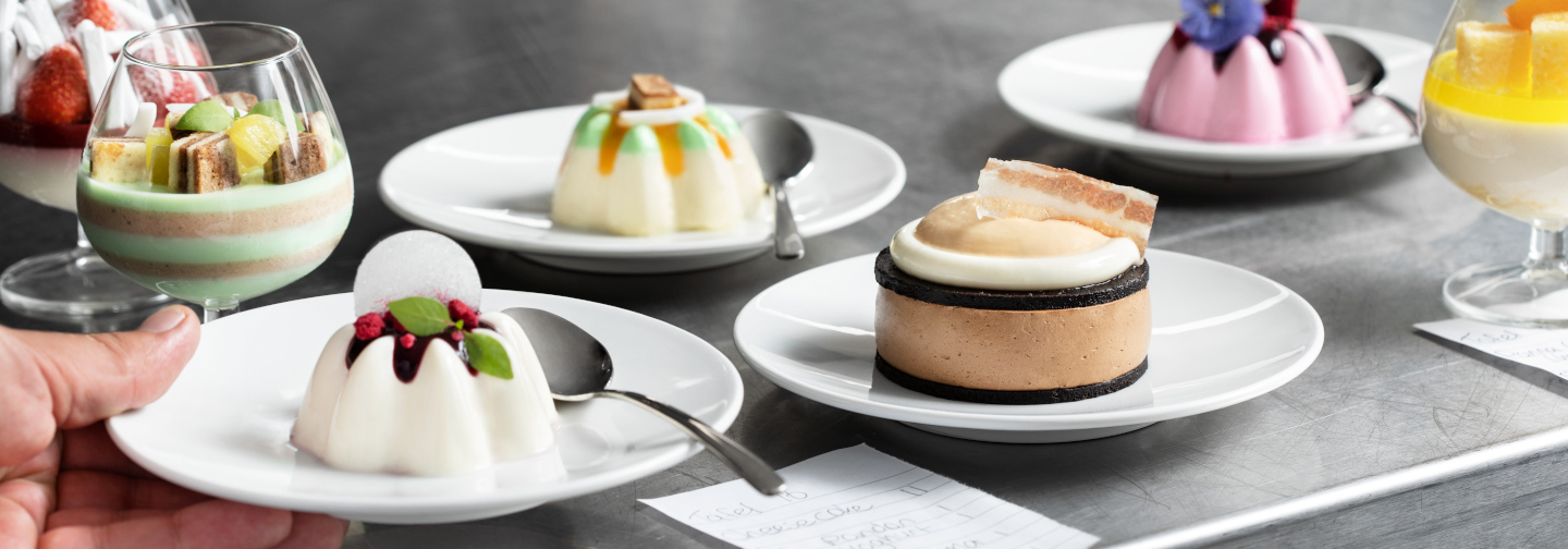 Debic propose une large gamme de bases pratiques pour desserts, comme le tiramisu et la crème brûlée, de quoi ravir les papilles de vos clients.