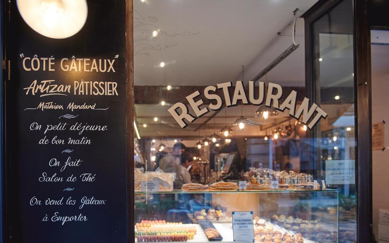 Les Artizans v Paříži spojuje cukrářství a gastronomii |Debic