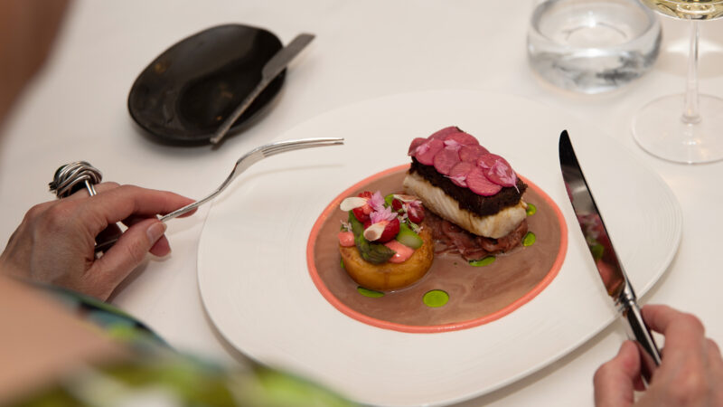 Entre Terre et Mer: kalfswang en heilbot met beurre Nantais à la framboise