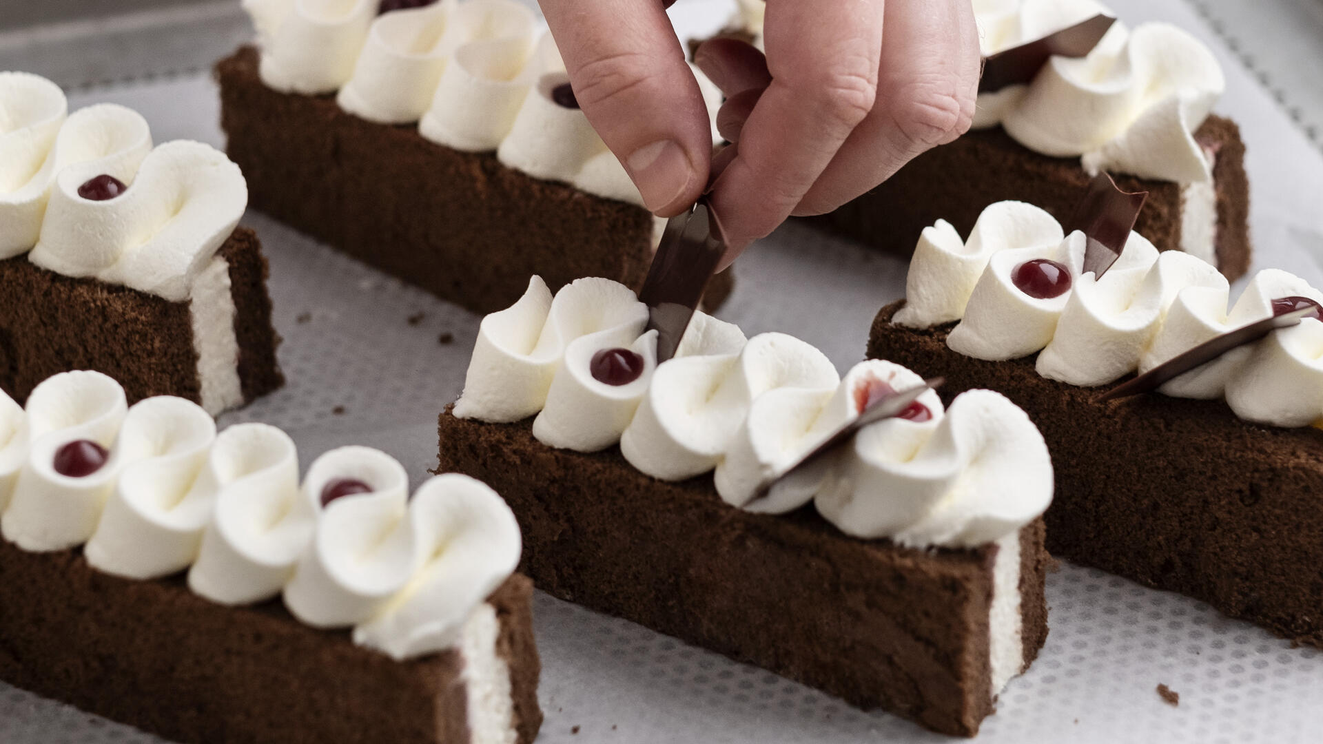 ‘Pastry chefs talk with their hands.’
