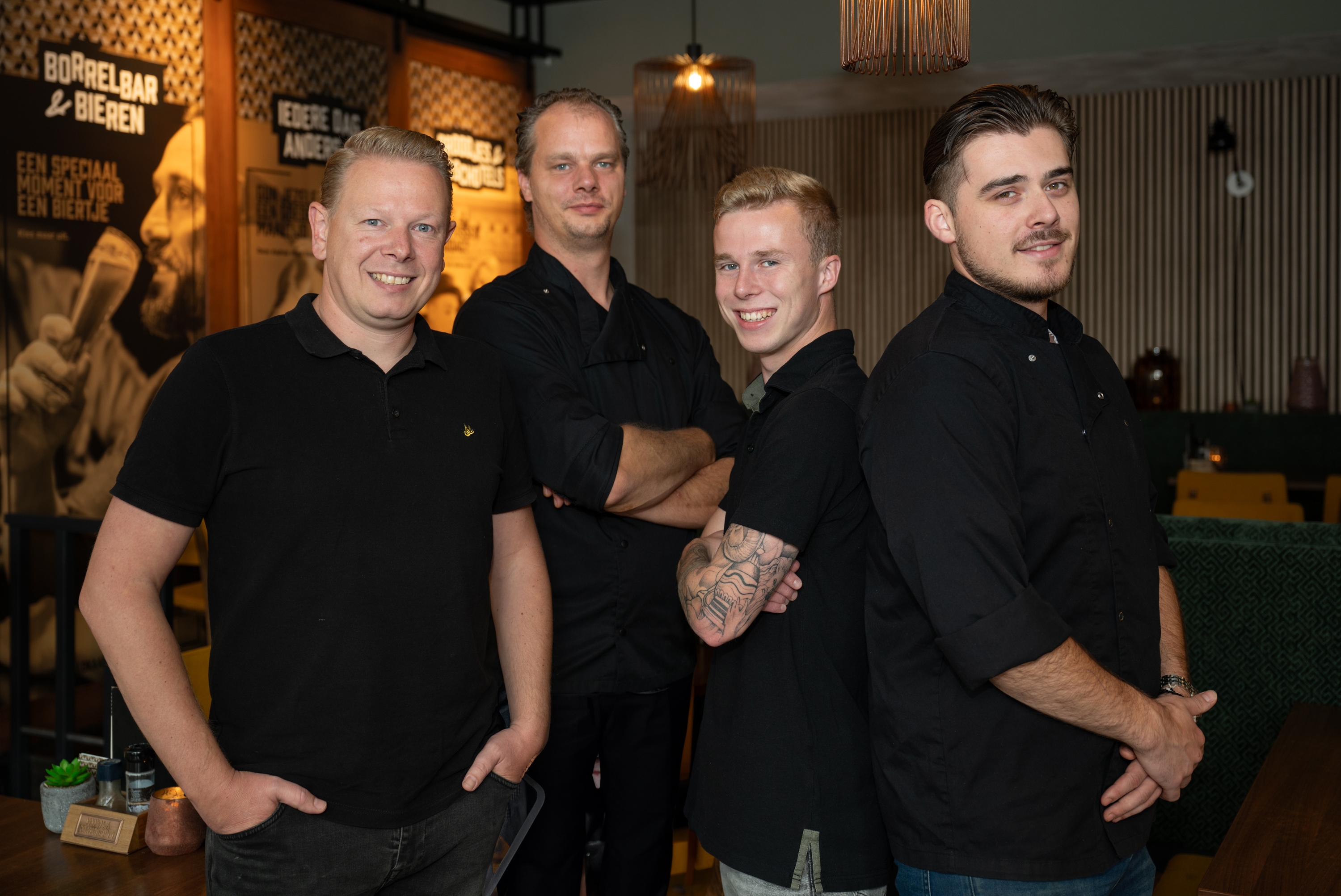 Da sinistra a destra: Etienne van Arnhem (owner), Theo van der Waard (chef), Tygo van Helvoirt (assistant manager), Chet Barsch (cuoco)