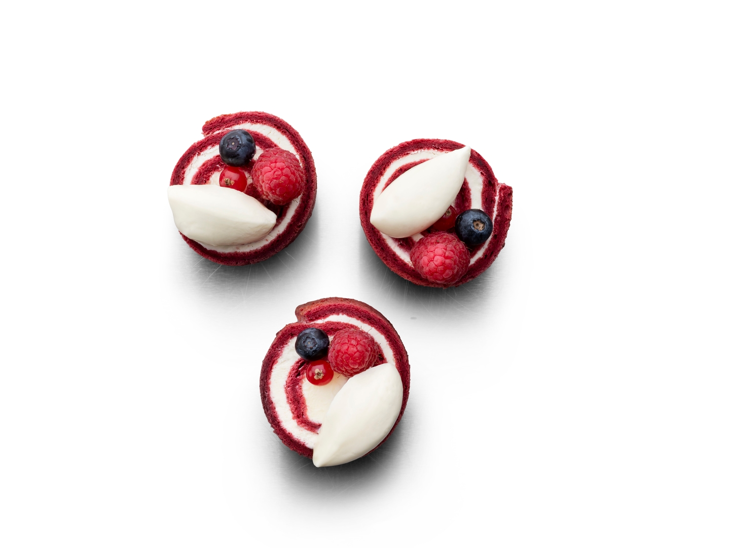 Red velvet amarena roll