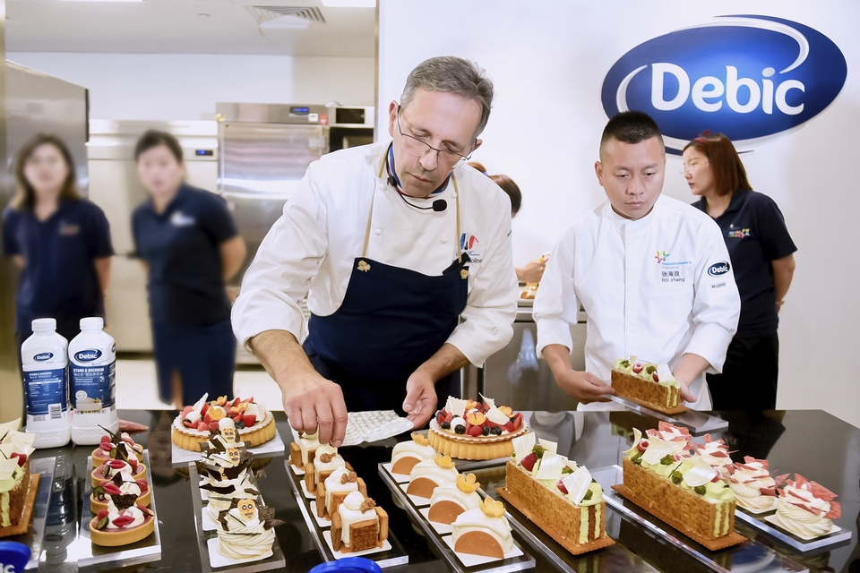 Pasticceri all'opera