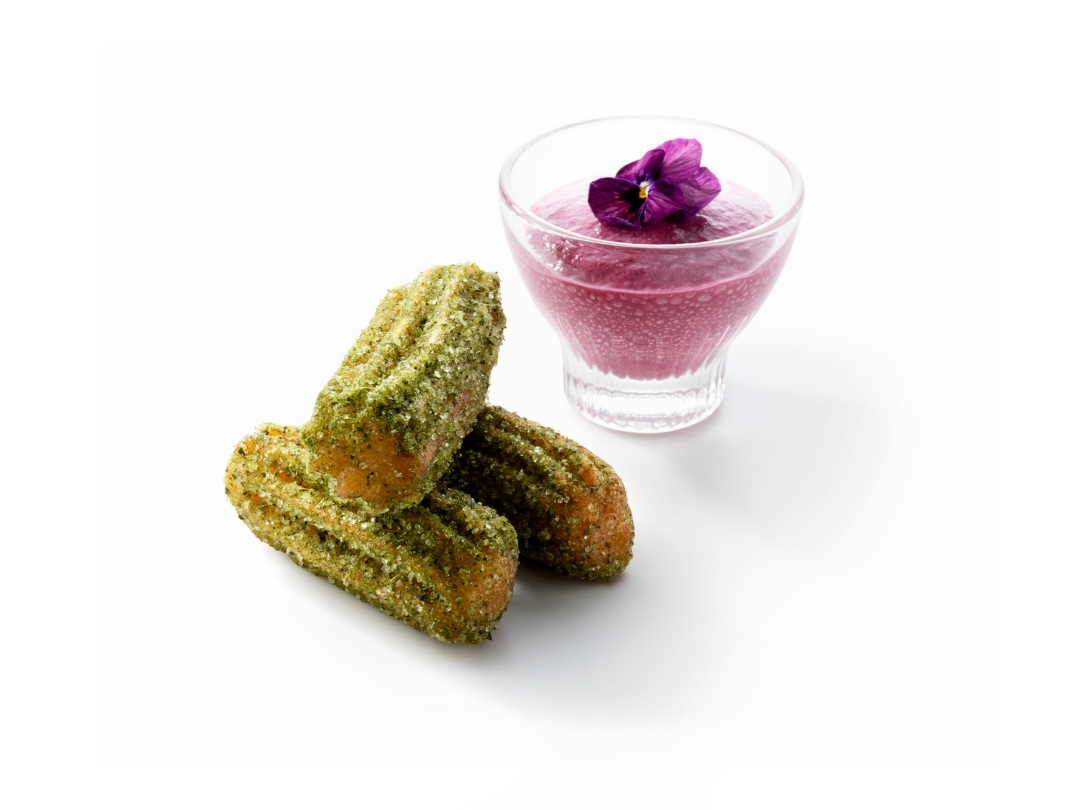 Churros with red fruits espuma | Debic