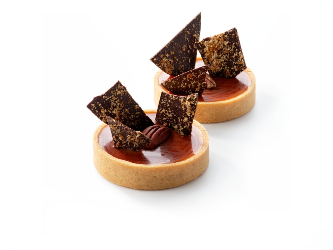 Tartlet with tonka and pecan | Debic