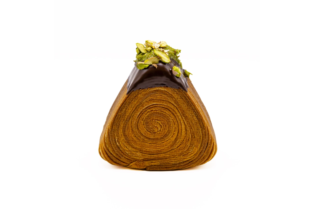 ครัวซองต์สามเหลี่ยมพิสตาชิโอคูนาฟา Pistachio Kunafa Croissant Prism