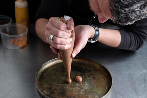 Ambassador - 1703162334672 ambassador_handling_3 | Debic