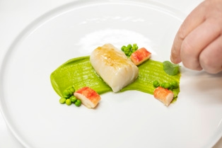 Thomas Bühner - handling_3 | Debic