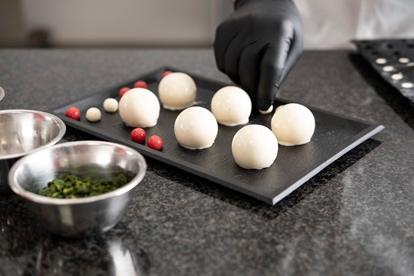 Anabelle Lucantonio - handling_3 | Debic