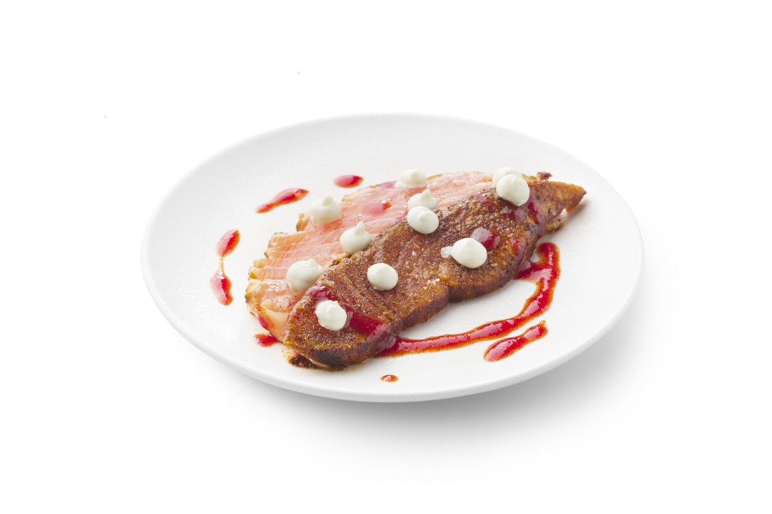 Gebraaide zalm met chakalaka crème en Kaapse goudbessen - photo1 | Debic