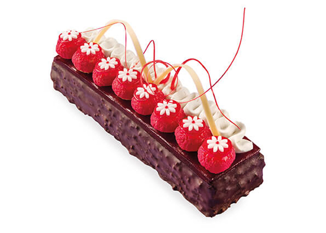 Saint honorè con gelèe di lamponi e cremoso al latte - photo1 | Debic