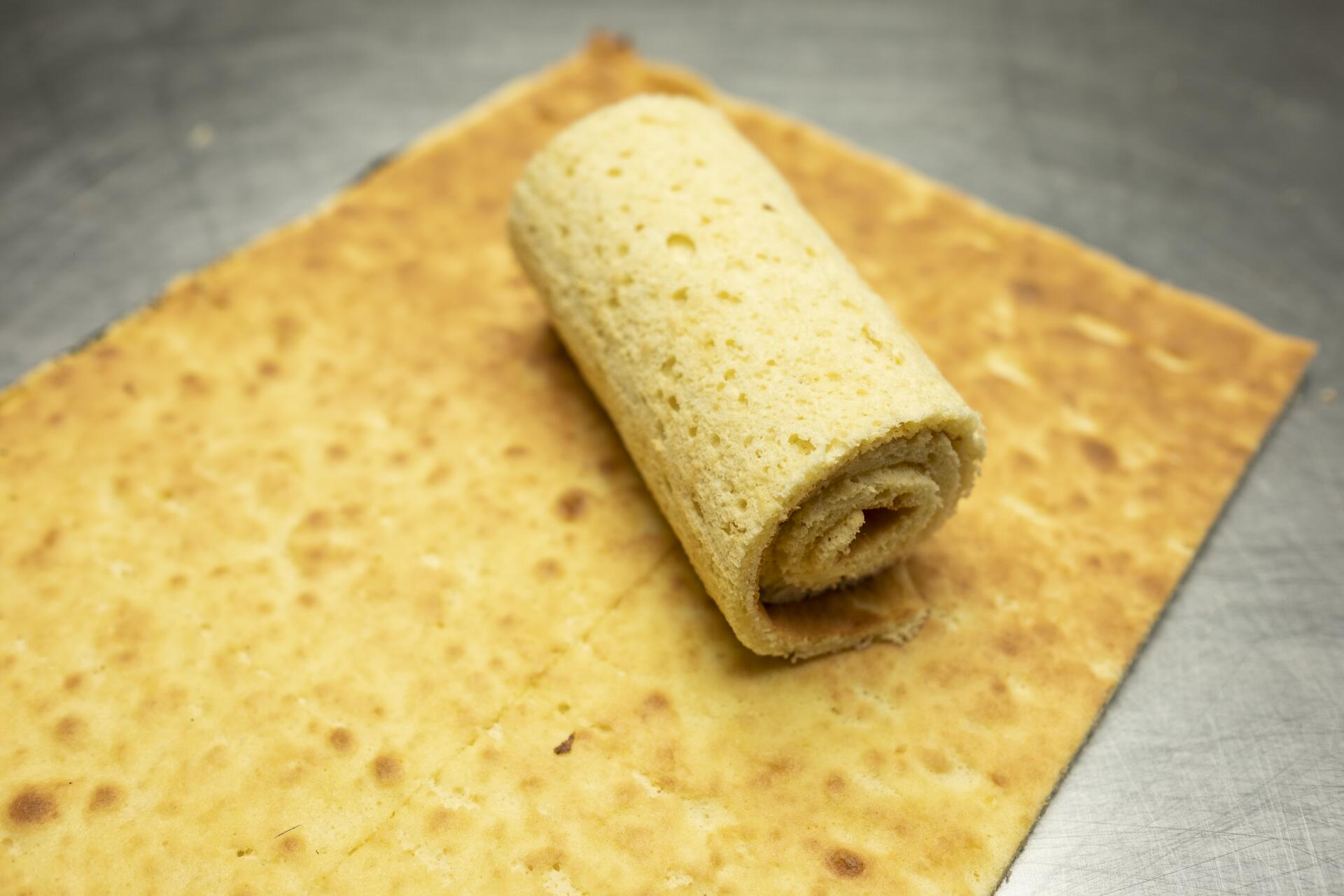 Sponge cake roulé - photo1 | Debic