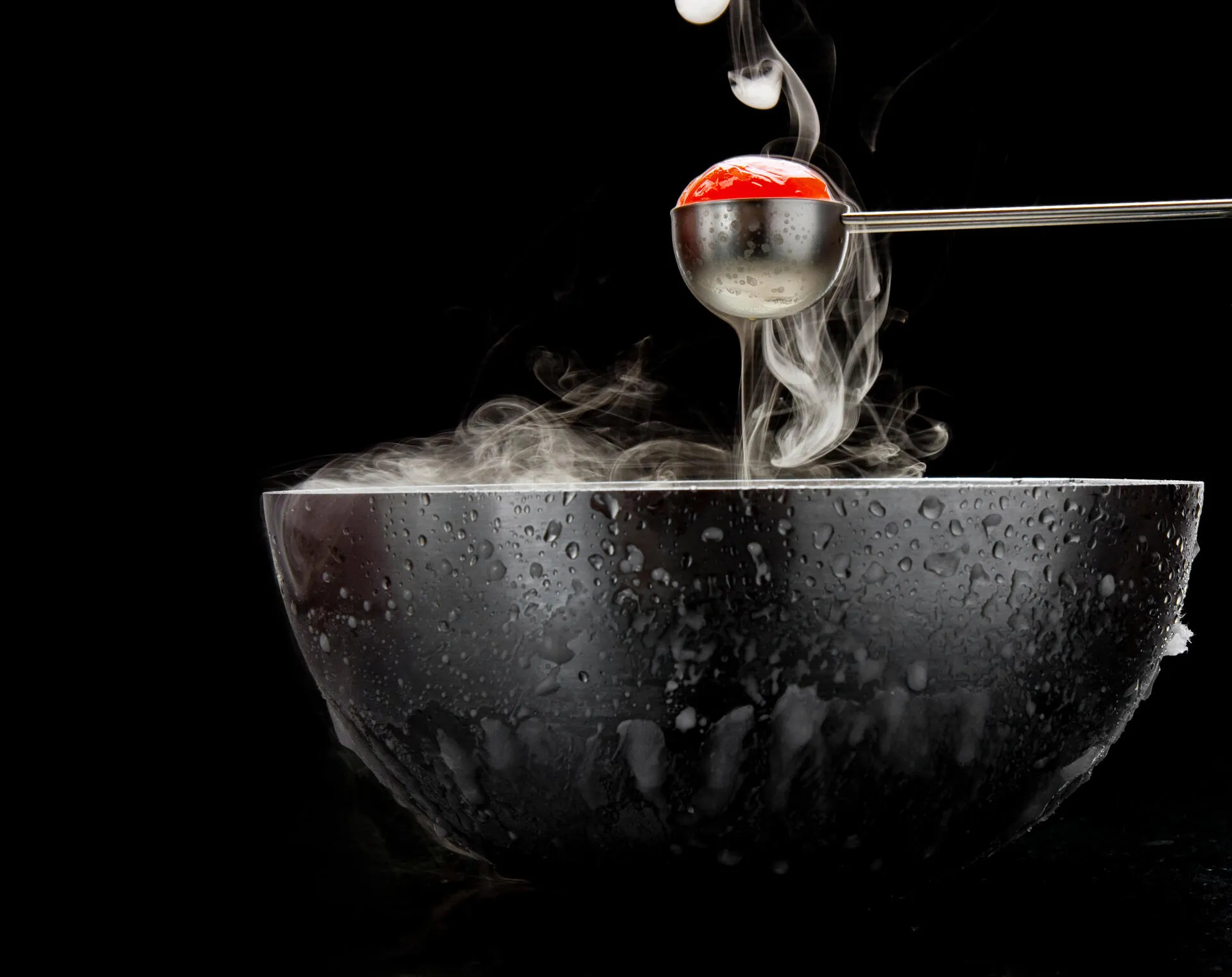 Read our article about fusion and molecular kitchen! 