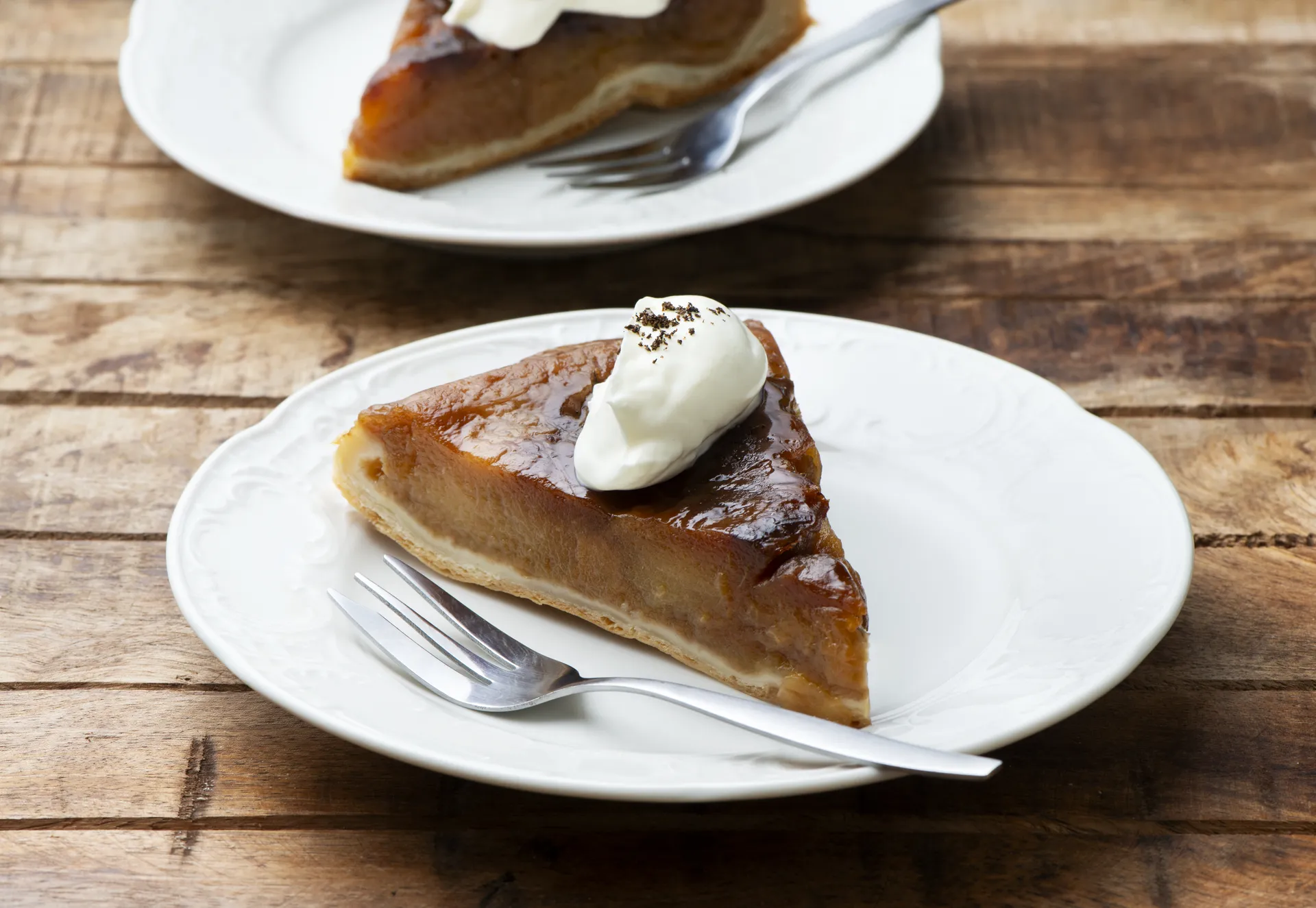  Read about the origins and essence of Tarte Tatin!