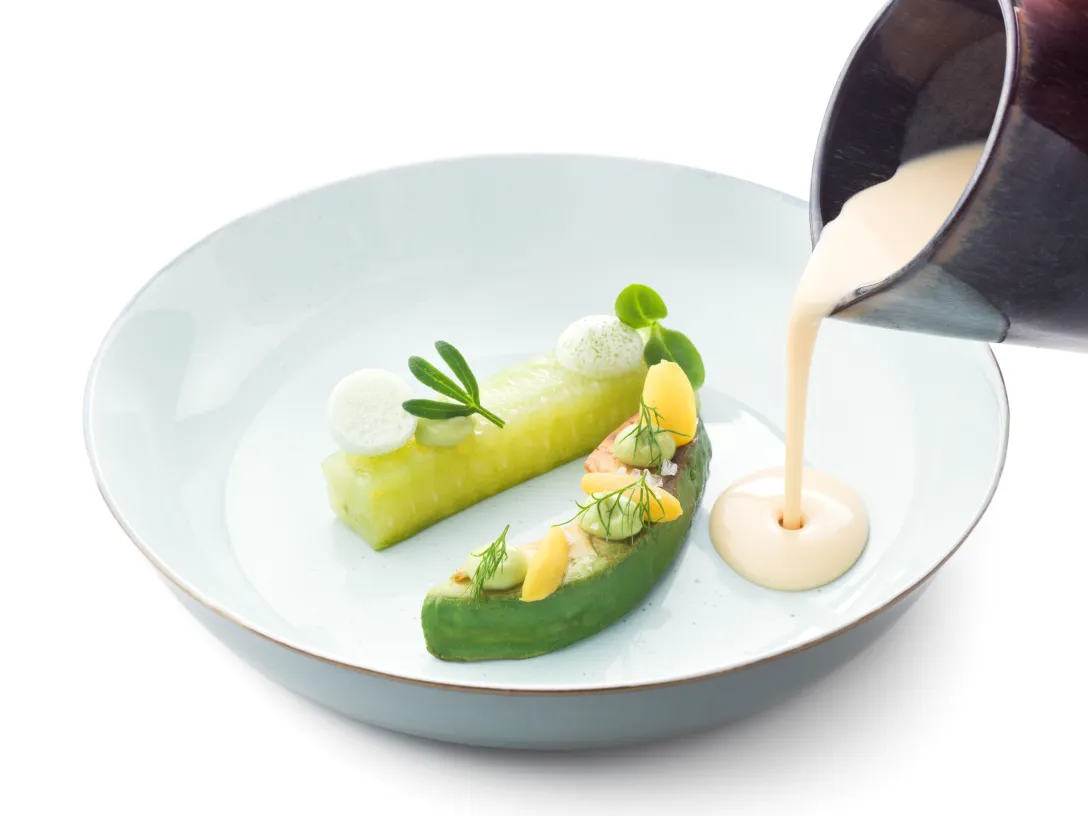 Avocat et concombre