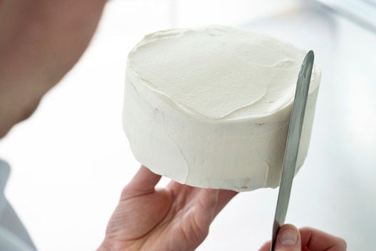 Decorazioni con panna montata - technique | Debic