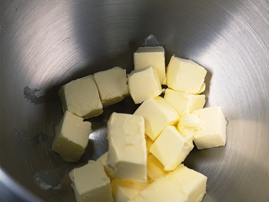Crème Butter Block - Incorporating butter step1