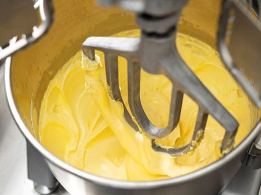 Crème Butter Block - Incorporating butter step2