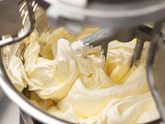 Crème Butter Block - Incorporating butter - technique | Debic