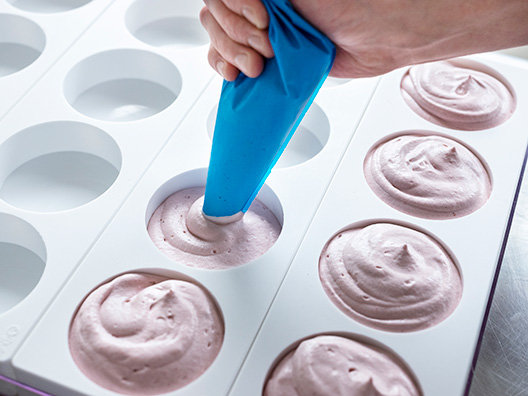 Krem bawarski - technique | Debic