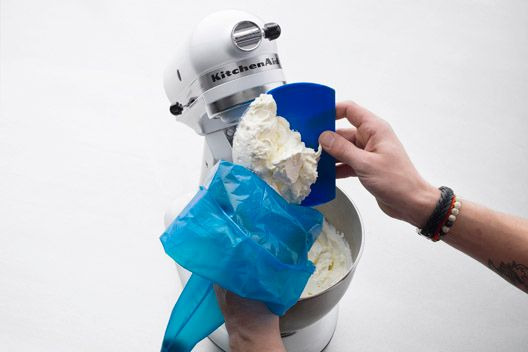 Šlehání smetany pomocí šlehače step4