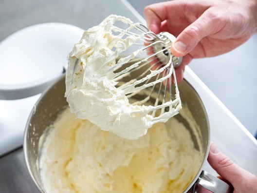 Máslový krém s parfait základem step6