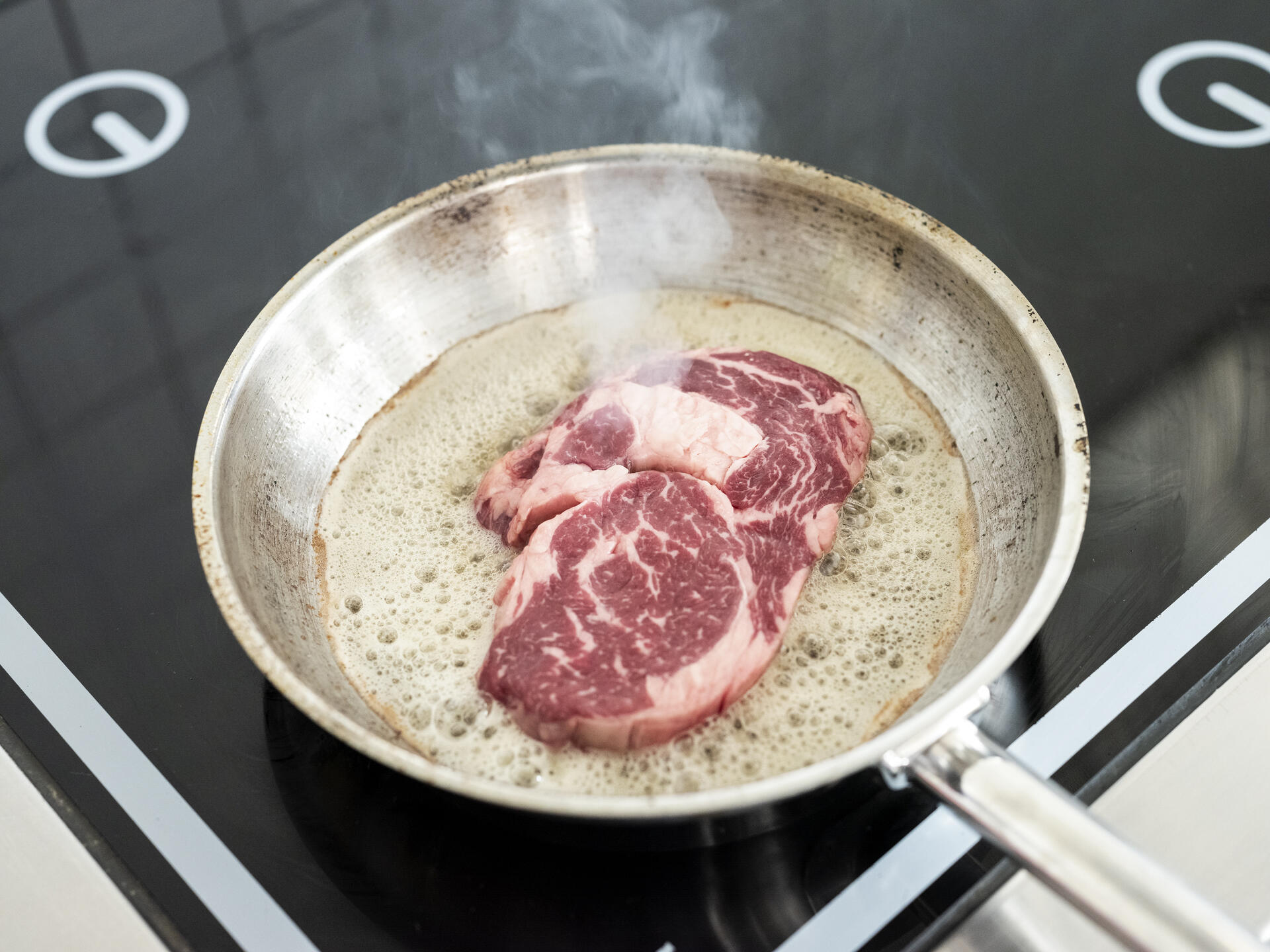 Cuisson dans une poêle (avec le beurre Cuire et Rôtir Debic) step2