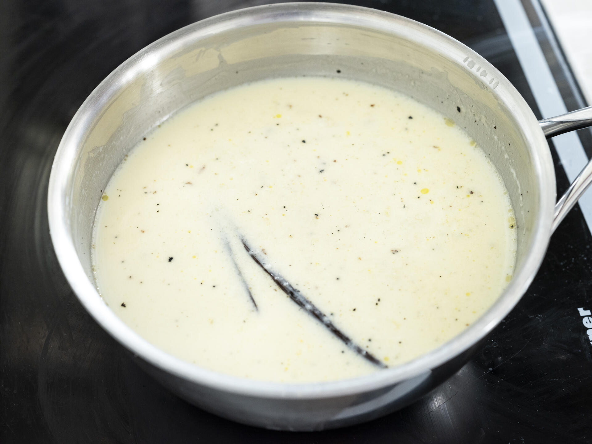 Crème pâtissière step1